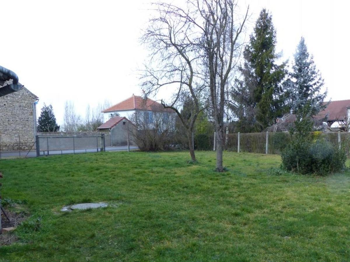Maison Renovee Avec Cour Privee, Proche De Gannat, 3 Chambres, Animaux Acceptes, Equipements Modernes. - Fr-1-489-37 Poezat Exterior foto